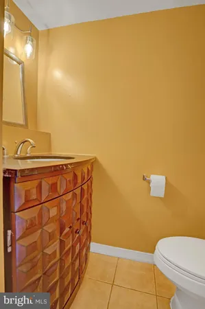 $2,900 | 6389 Fenestra Court, Unit 111C, Burke, VA 22015