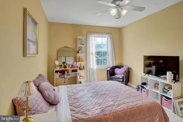 $2,900 | 6389 Fenestra Court, Unit 111C, Burke, VA 22015