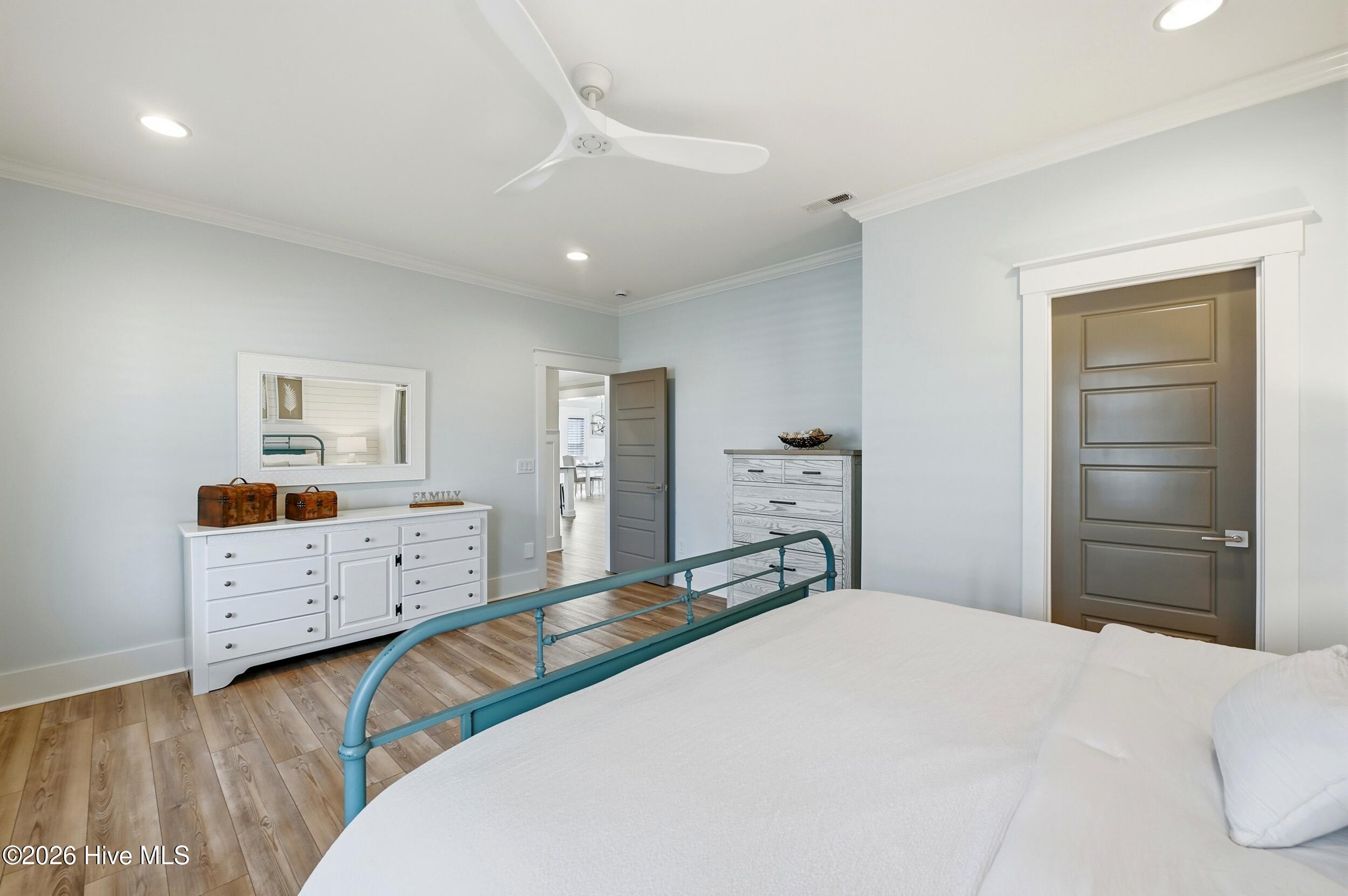 140 East Keel Road Hampstead, NC 28443 - Photo 24 of 50 Bedroom 5 w/ WIC