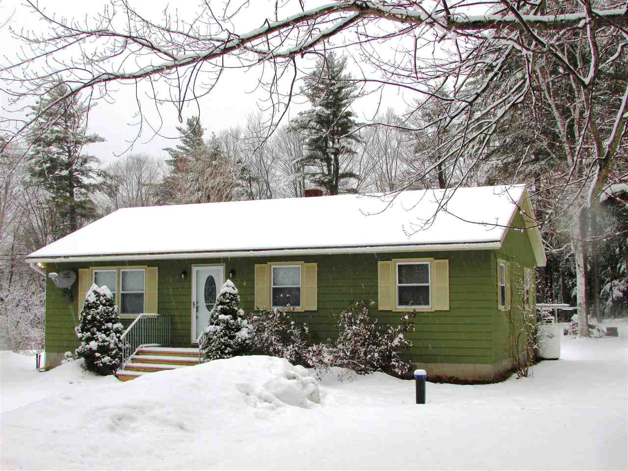 67 Eastman Road Canaan, NH 03741 - Photo 2 of 33