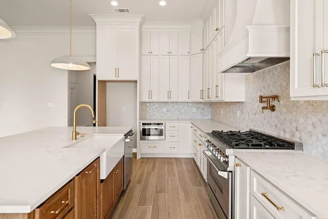 $628,420 | 4256 Cypress Point Drive, Covington, LA 70433