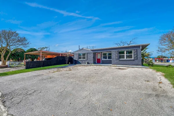 $239,000 | 2102 Dewberry Lane, Pasadena, TX 77502