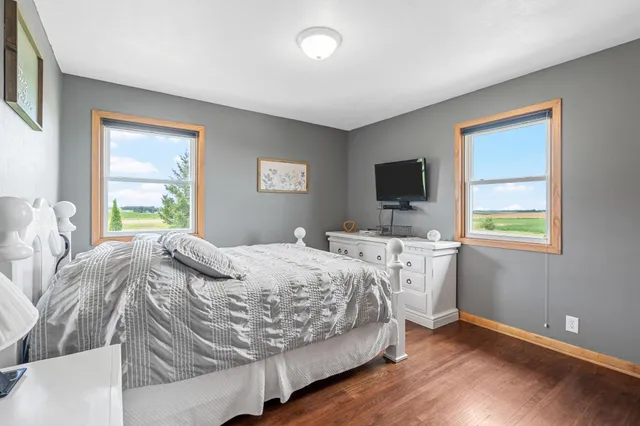 $298,500 | 11809 Southwest 72nd Avenue, Ellendale, MN 56026