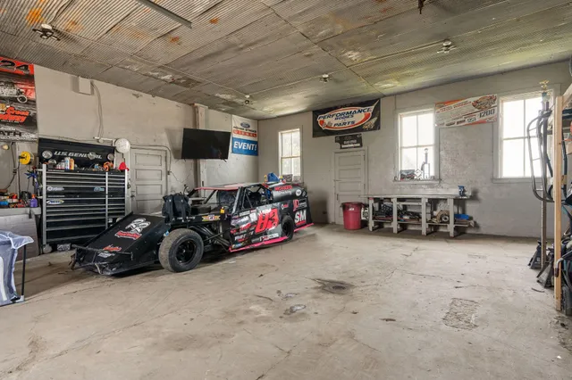 $298,500 | 11809 Southwest 72nd Avenue, Ellendale, MN 56026