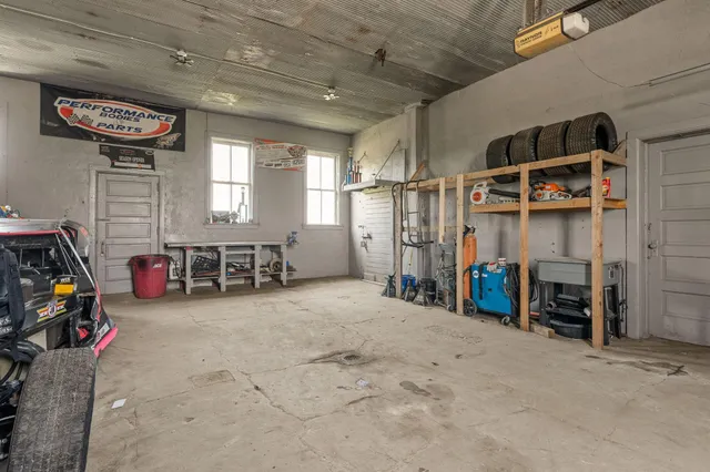 $298,500 | 11809 Southwest 72nd Avenue, Ellendale, MN 56026