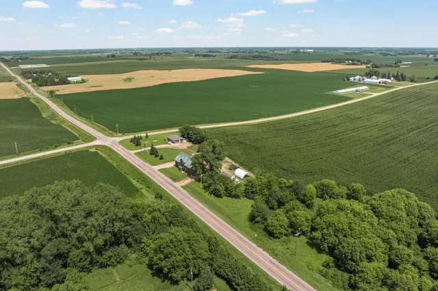 $298,500 | 11809 Southwest 72nd Avenue, Ellendale, MN 56026