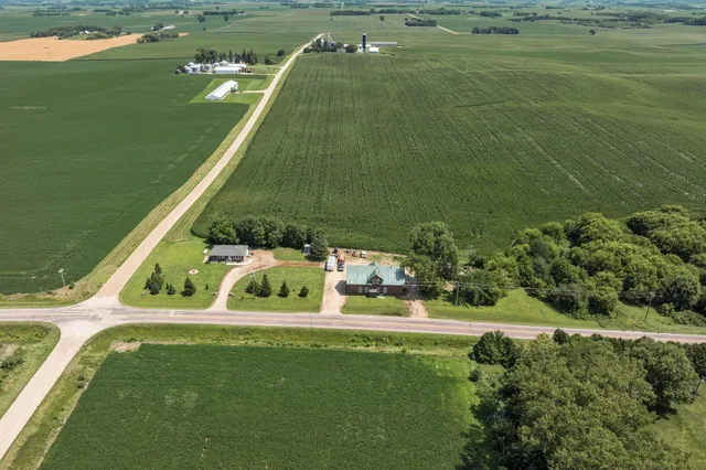 $298,500 | 11809 Southwest 72nd Avenue, Ellendale, MN 56026