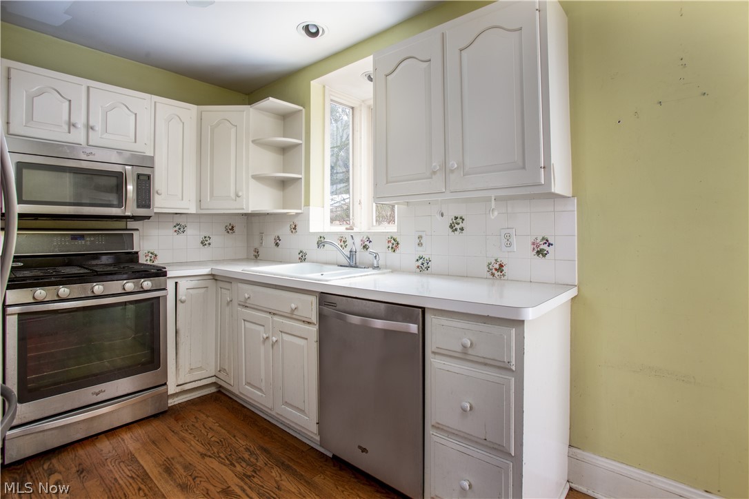 3331 Ardmore Road Cleveland, OH 44120 - Photo 5 of 10 Gallery Image 5
