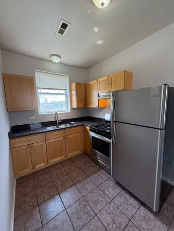 $1,700 | 7952 South Carpenter Street, Unit 3, Chicago, IL 60620