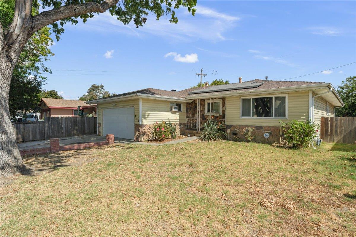 386 Heath Street Milpitas, CA 95035 - Photo 3 of 22 a view of a house with a patio