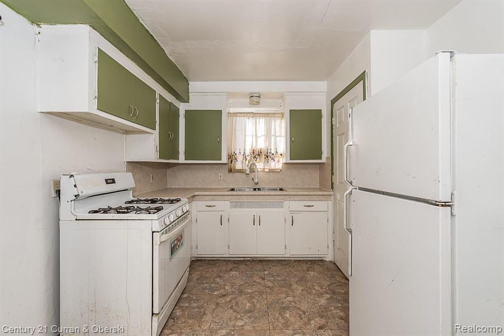 1511 Crescent Street Inkster, MI 48141 - Photo 9 of 17