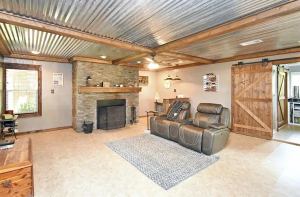 $1,100,000 | 599 County Road 1260, Quitman, TX 75783