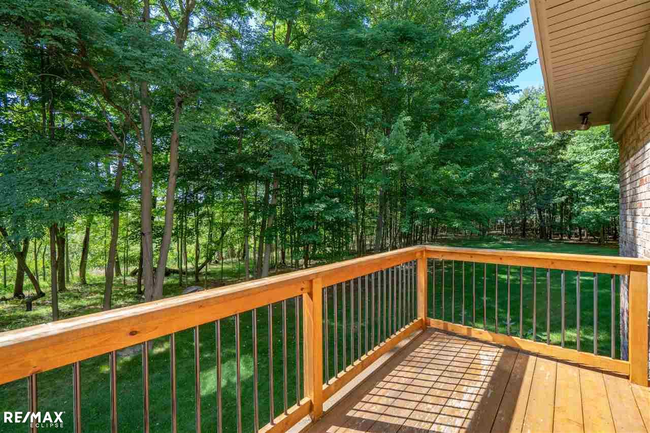 10215 Perry Lake Road Clarkston, MI 48348 - Photo 25 of 72