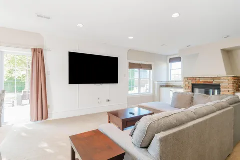 $1,050,000 | N42W33349 Glen View Court, Nashotah, WI 53058