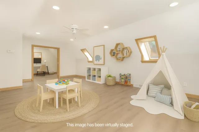 $1,050,000 | N42W33349 Glen View Court, Nashotah, WI 53058