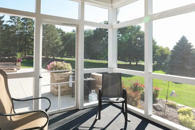 $1,050,000 | N42W33349 Glen View Court, Nashotah, WI 53058