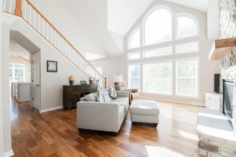 $1,050,000 | N42W33349 Glen View Court, Nashotah, WI 53058