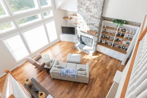 $1,050,000 | N42W33349 Glen View Court, Nashotah, WI 53058