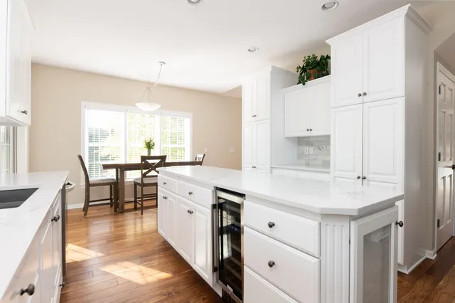 $1,050,000 | N42W33349 Glen View Court, Nashotah, WI 53058