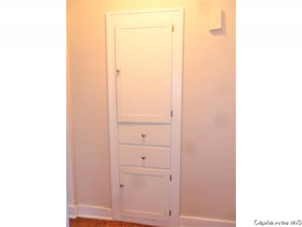 1800 South 5th Street Springfield, IL 62703 - Photo 8 of 16 Gallery Image 8