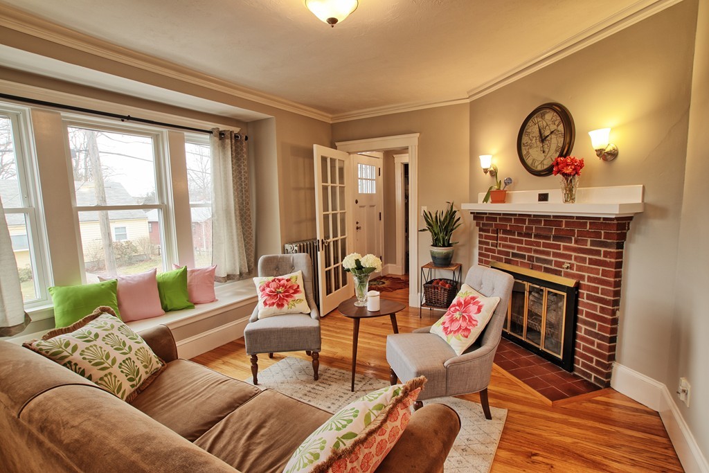 38 Hemlock Road Boston, MA 02132 - Photo 4 of 24 Gallery Image 4