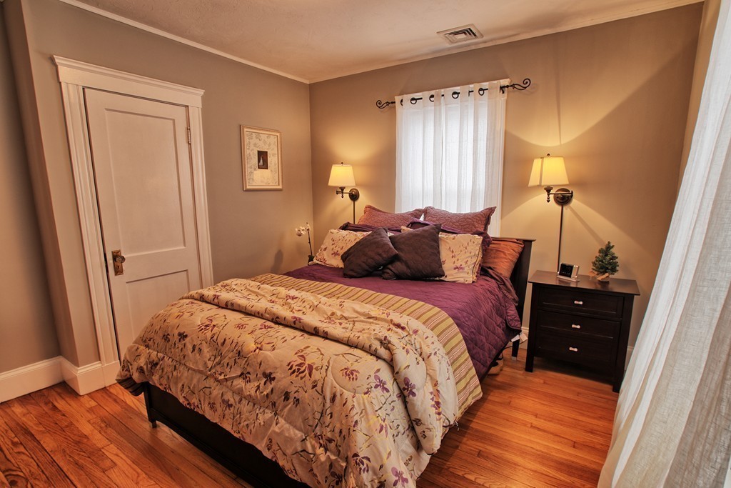 38 Hemlock Road Boston, MA 02132 - Photo 10 of 24 Gallery Image 10