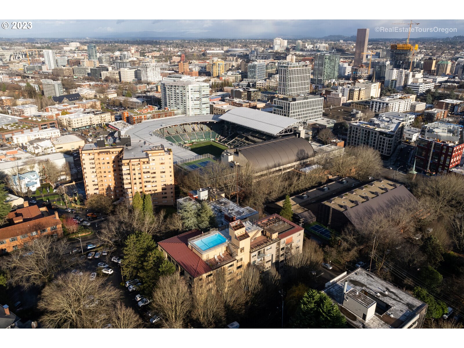 2021 Southwest Main Street, Unit 32 Portland, OR 97205 - Photo 36 of 38 an aerial view of multiple house