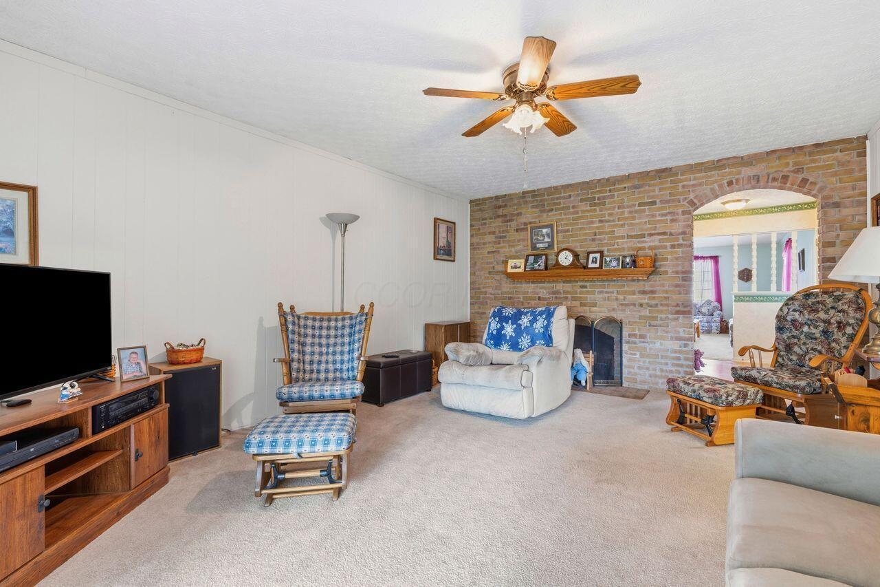 6881 Roundelay Road North Reynoldsburg, OH 43068 - Photo 6 of 25