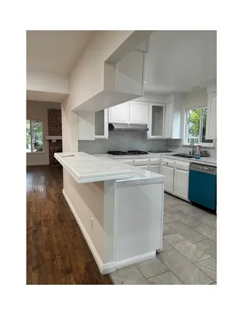 $3,200 | 27863 Camp Plenty Road, Canyon Country, CA 91351