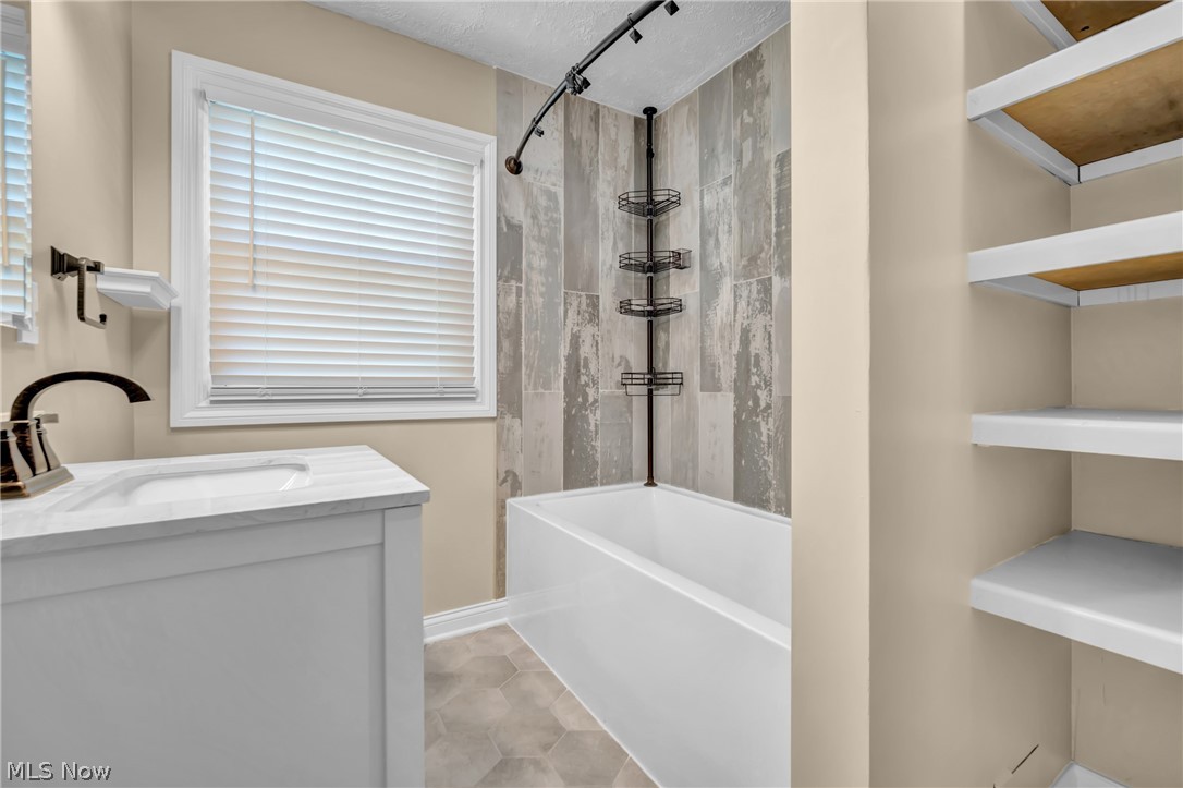 8056 Edgewood Road Mentor, OH 44060 - Photo 26 of 34 Gallery Image 26