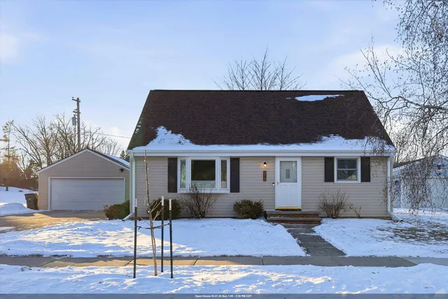 $305,000 | 215 Lilac Lane, Little Chute, WI 54140