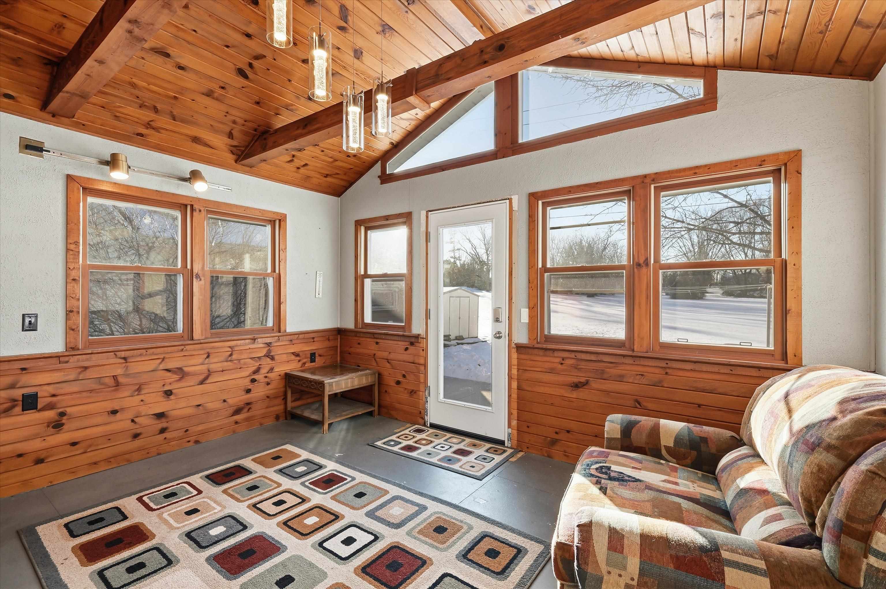 215 Lilac Lane Little Chute, WI 54140 - Photo 9 of 25