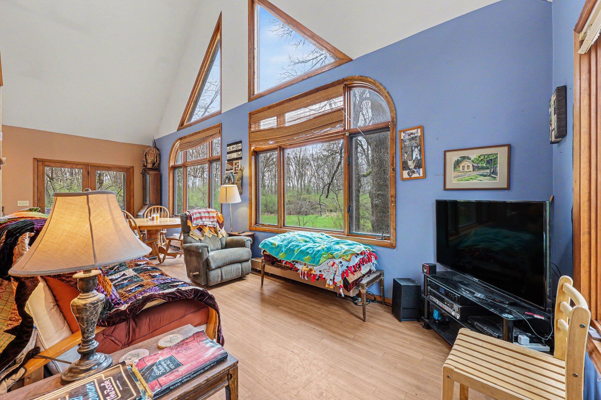 3824 Moscow Road Spring Arbor, MI 49283 - Photo 5 of 21 005_file_6865