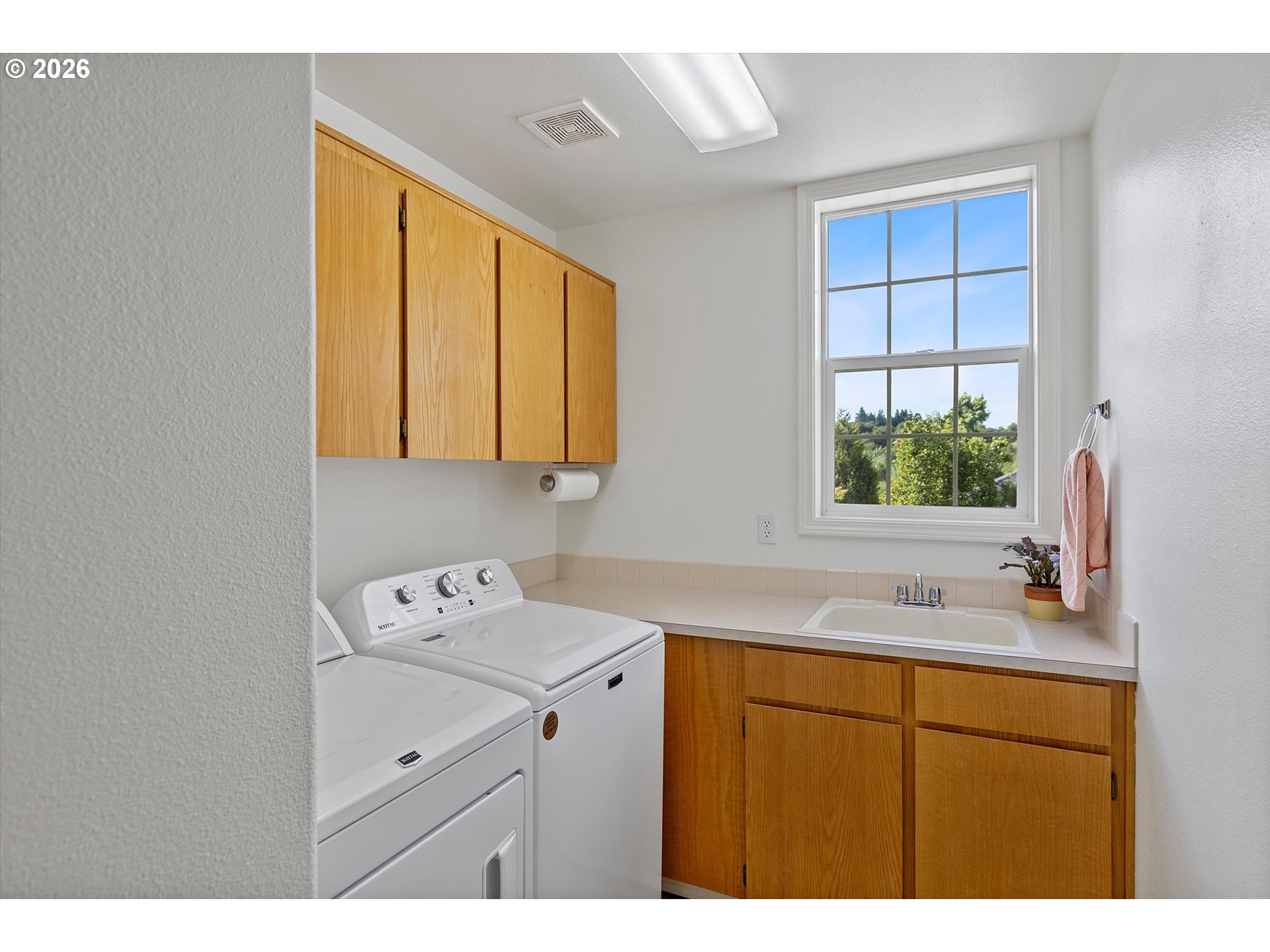 2391 Southwest Border Way Gresham, OR 97080 - Photo 14 of 38