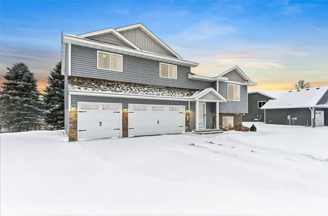 $339,900 | 780 South Rush Creek Lane, Rush City, MN 55069