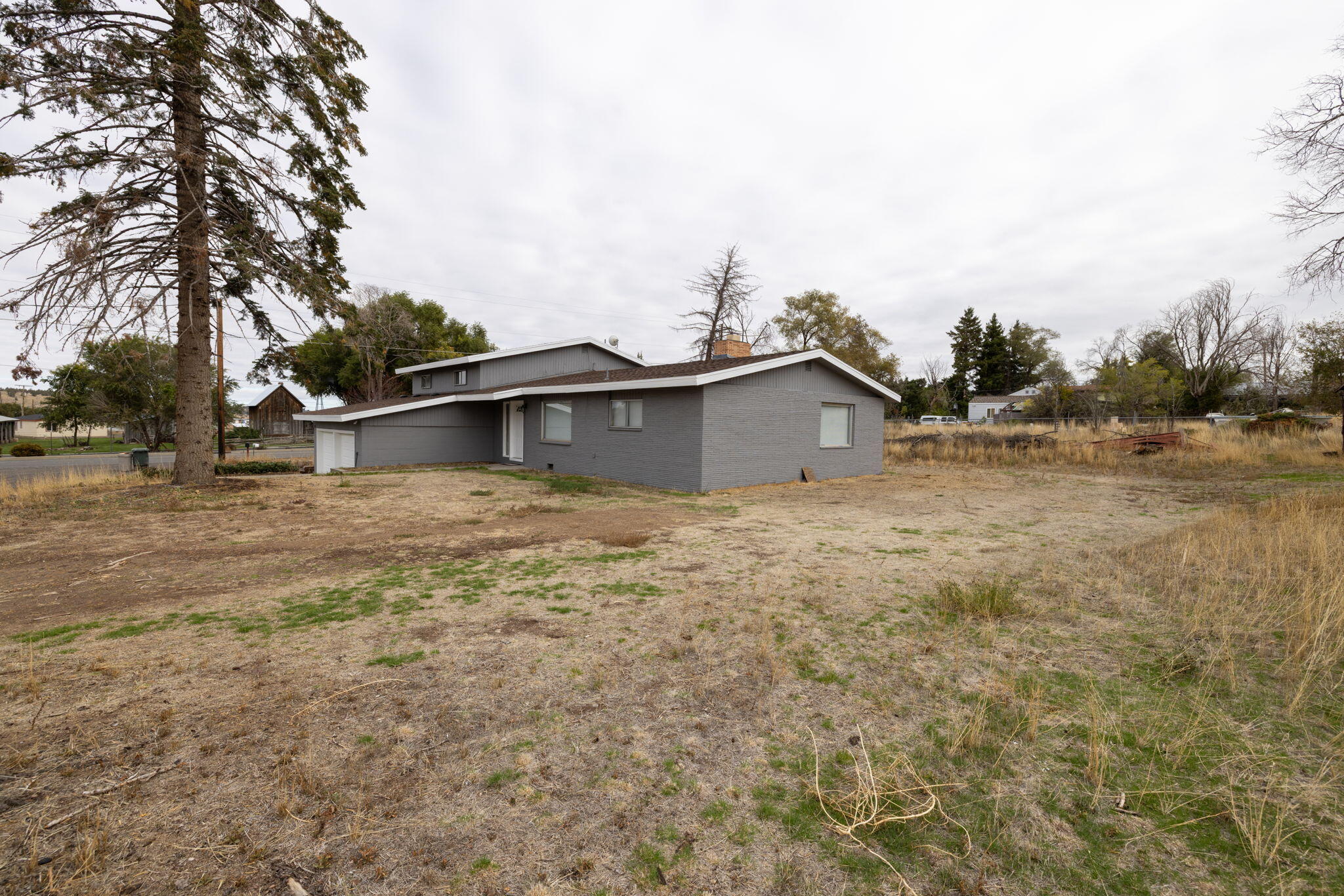 511 Southwest Fairgrounds Road Madras, OR 97741 - Photo 34 of 39 36-web-or-mls-511 SW Fairgrounds Road-36