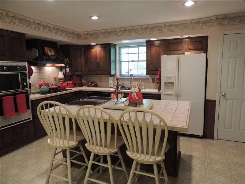 451 Burbank Road Indianapolis, IN 46219 - Photo 7 of 22 Gallery Image 7