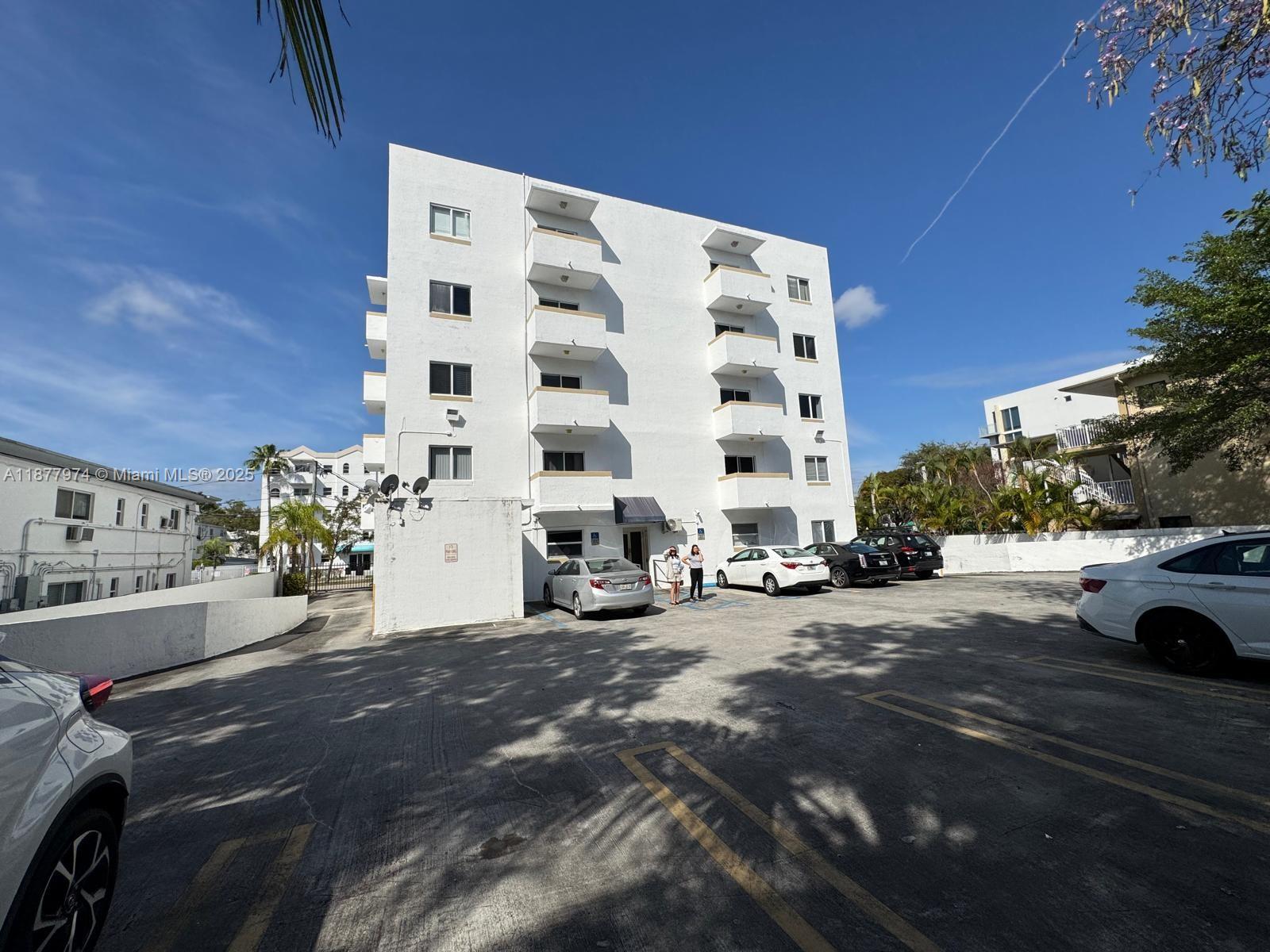 3051 Southwest 27th Avenue, Unit 105 Miami, FL 33133 - Photo 9 of 12