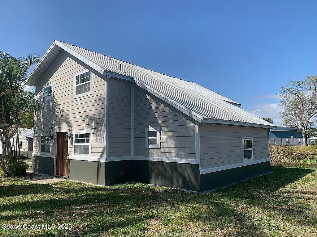 1958 Hunter Road Okeechobee, FL 34974 - Photo 6 of 82 Front