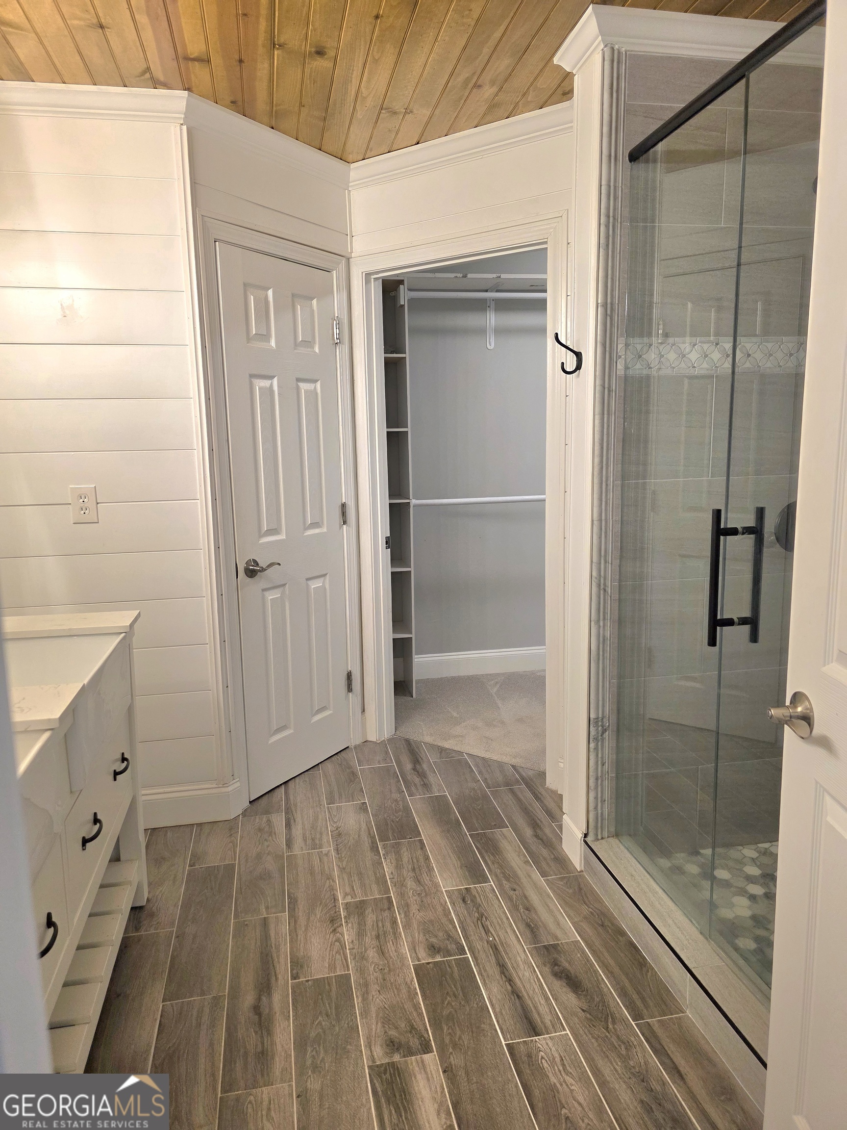 391 Price Street Statham, GA 30666 - Photo 25 of 41 a bathroom with a sink and shower