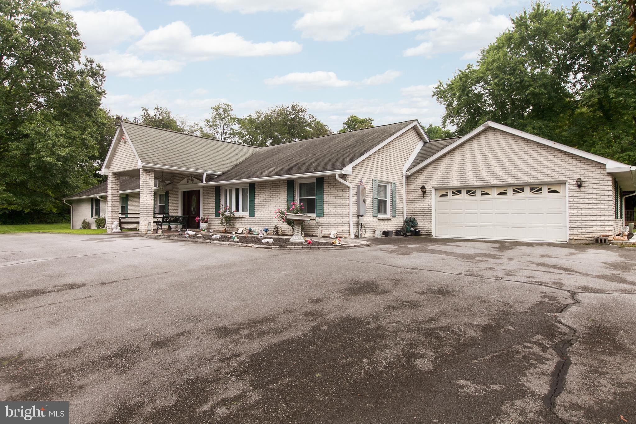 18533 Wagaman Road Hagerstown, MD 21740 - Photo 2 of 30 All Brick 6300 Sq. Ft Rancher