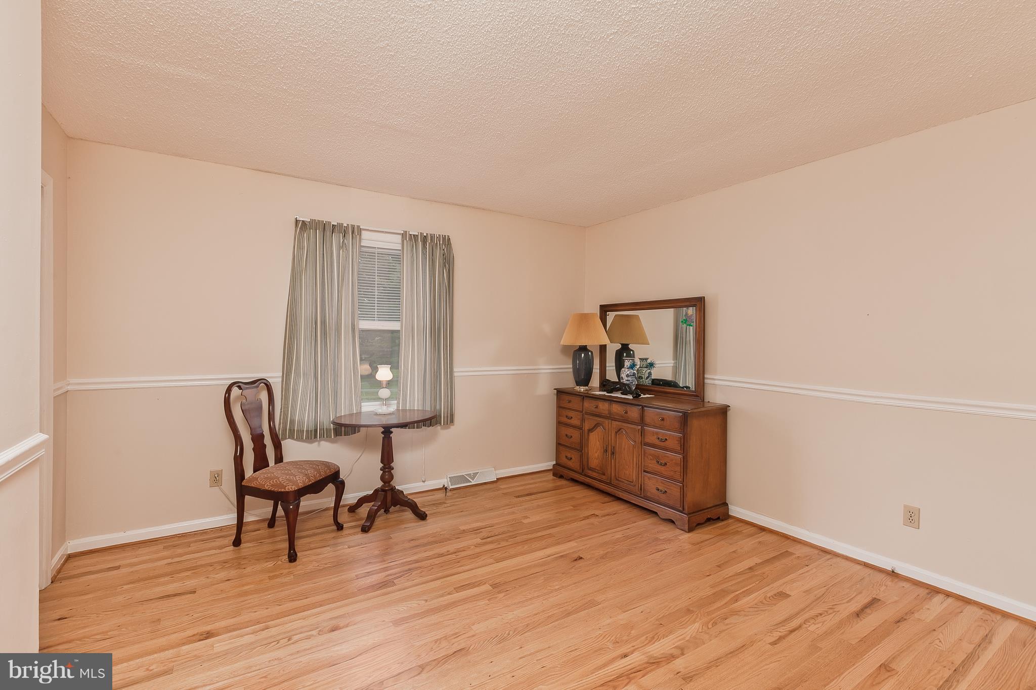 18533 Wagaman Road Hagerstown, MD 21740 - Photo 20 of 30 2nd Large Bedroom