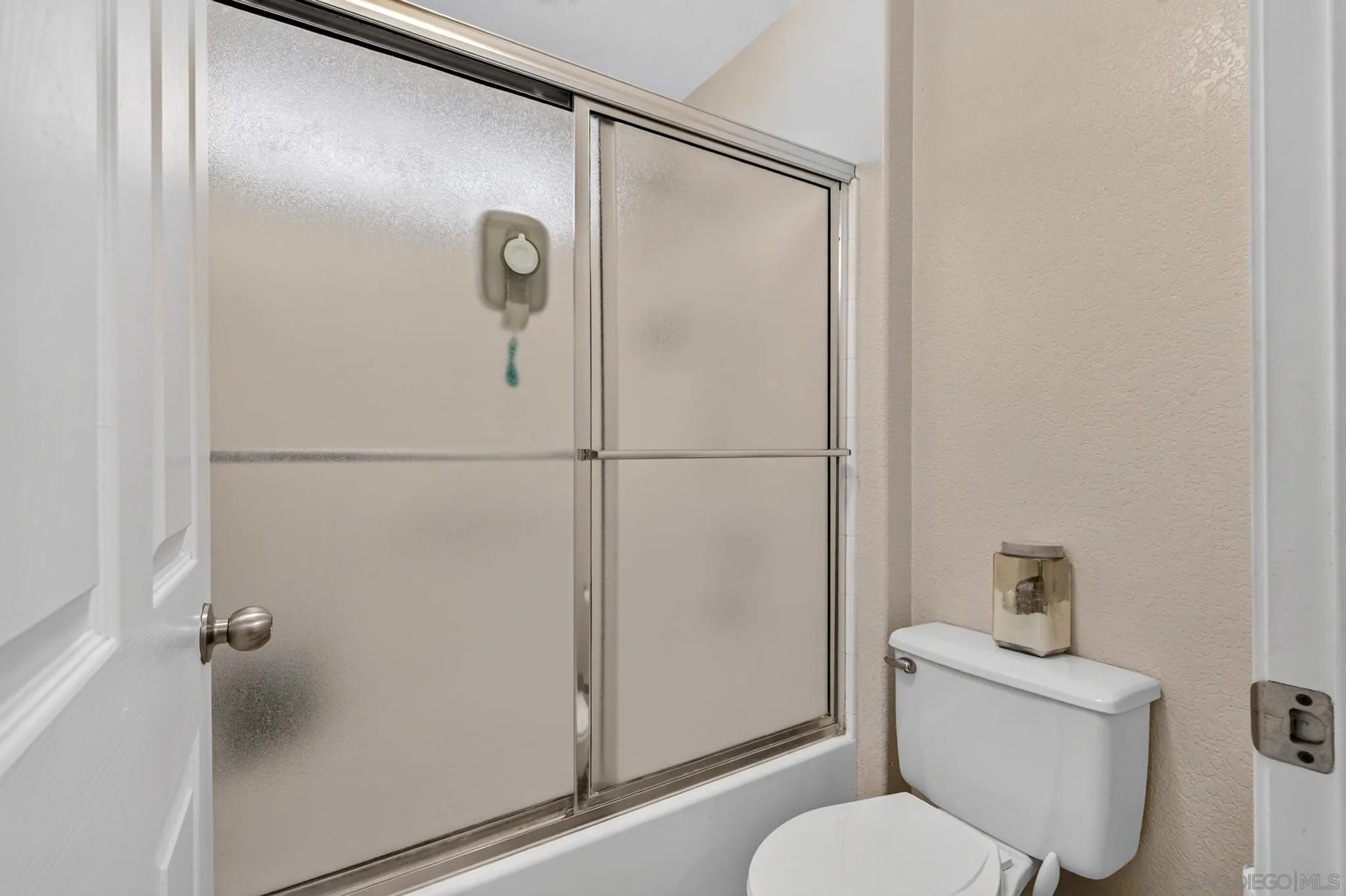 13945 Midland Road Poway, CA 92064 - Photo 15 of 24 Gallery Image 15