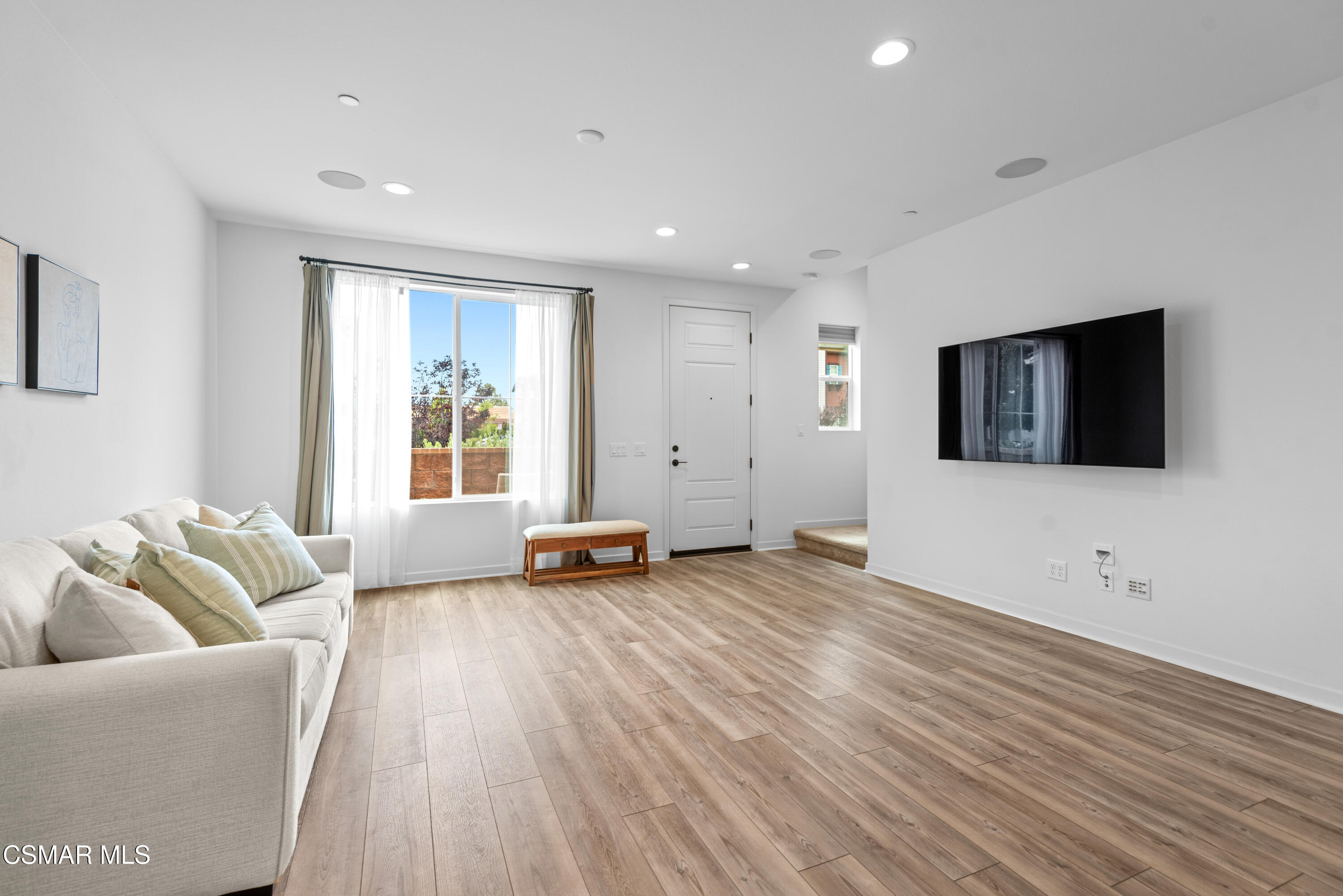 212 Red Brick Drive, Unit 5 Simi Valley, CA 93065 - Photo 12 of 38 12