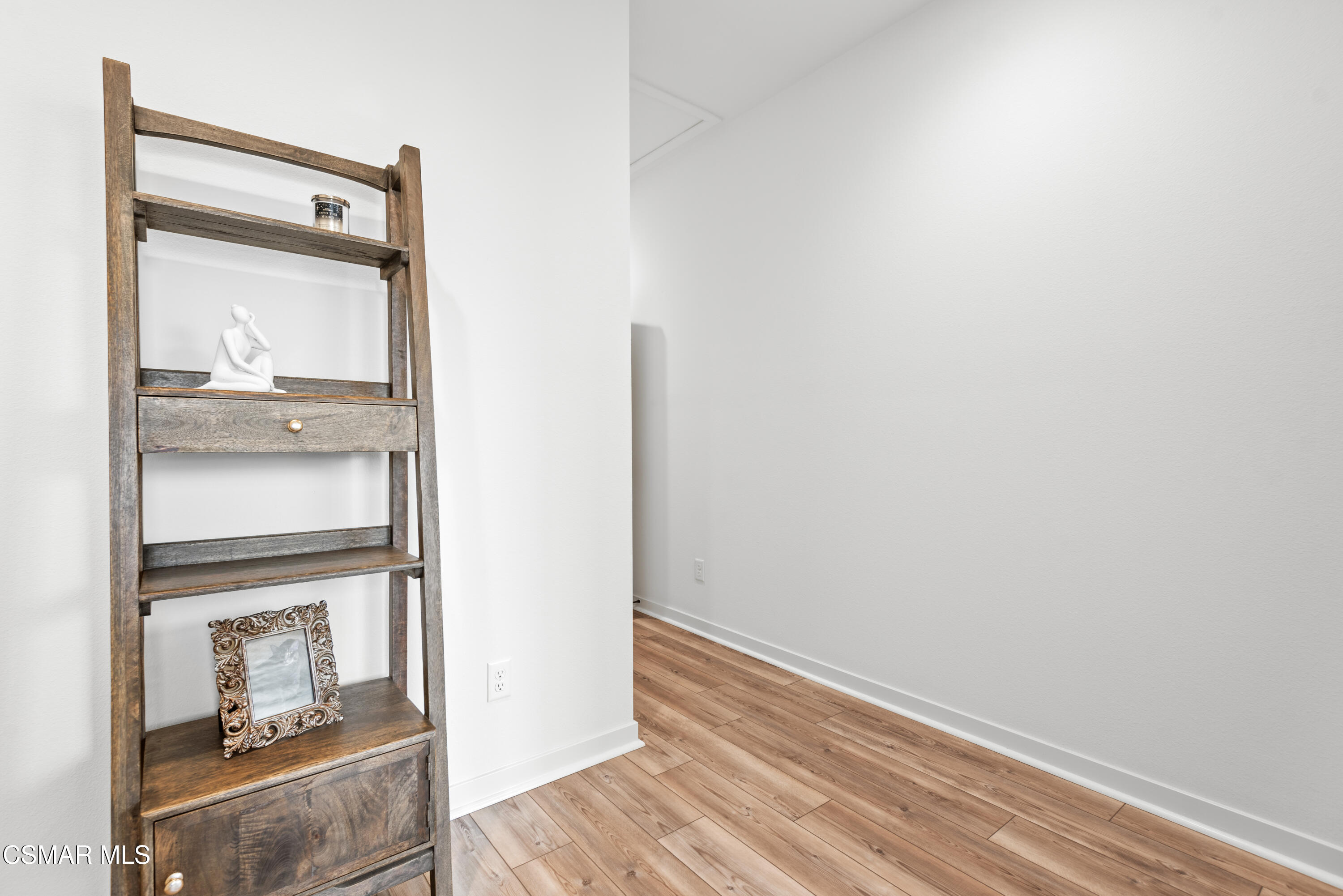 212 Red Brick Drive, Unit 5 Simi Valley, CA 93065 - Photo 14 of 38 14