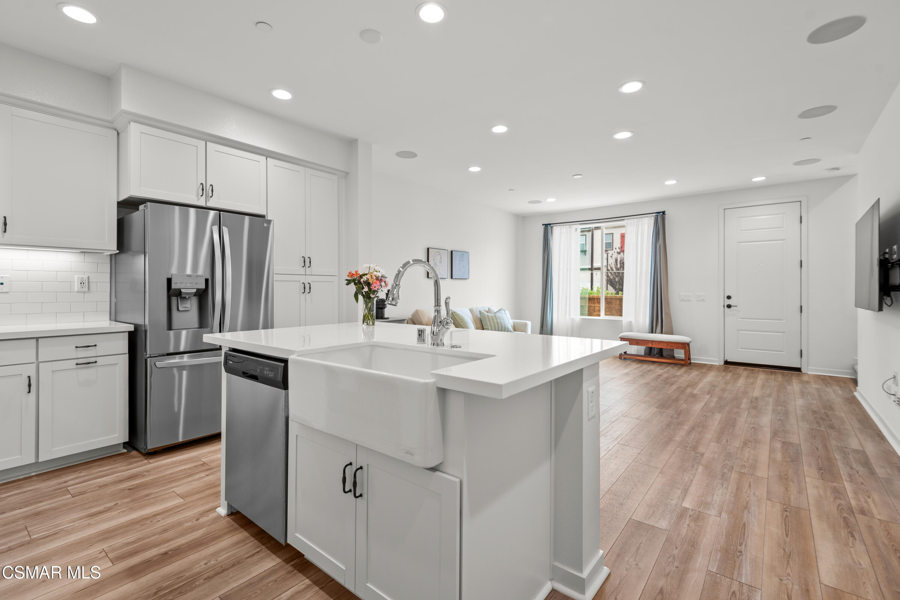 212 Red Brick Drive, Unit 5 Simi Valley, CA 93065 - Photo 10 of 38 10