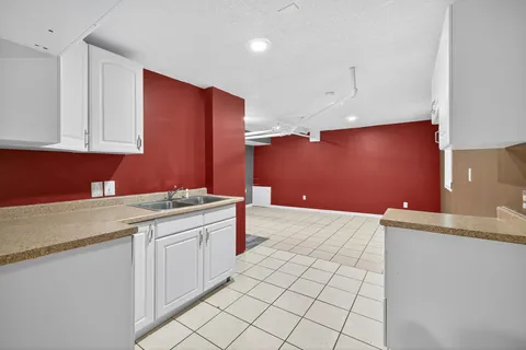 $640,000 | 3035 Irving Avenue South, Minneapolis, MN 55408