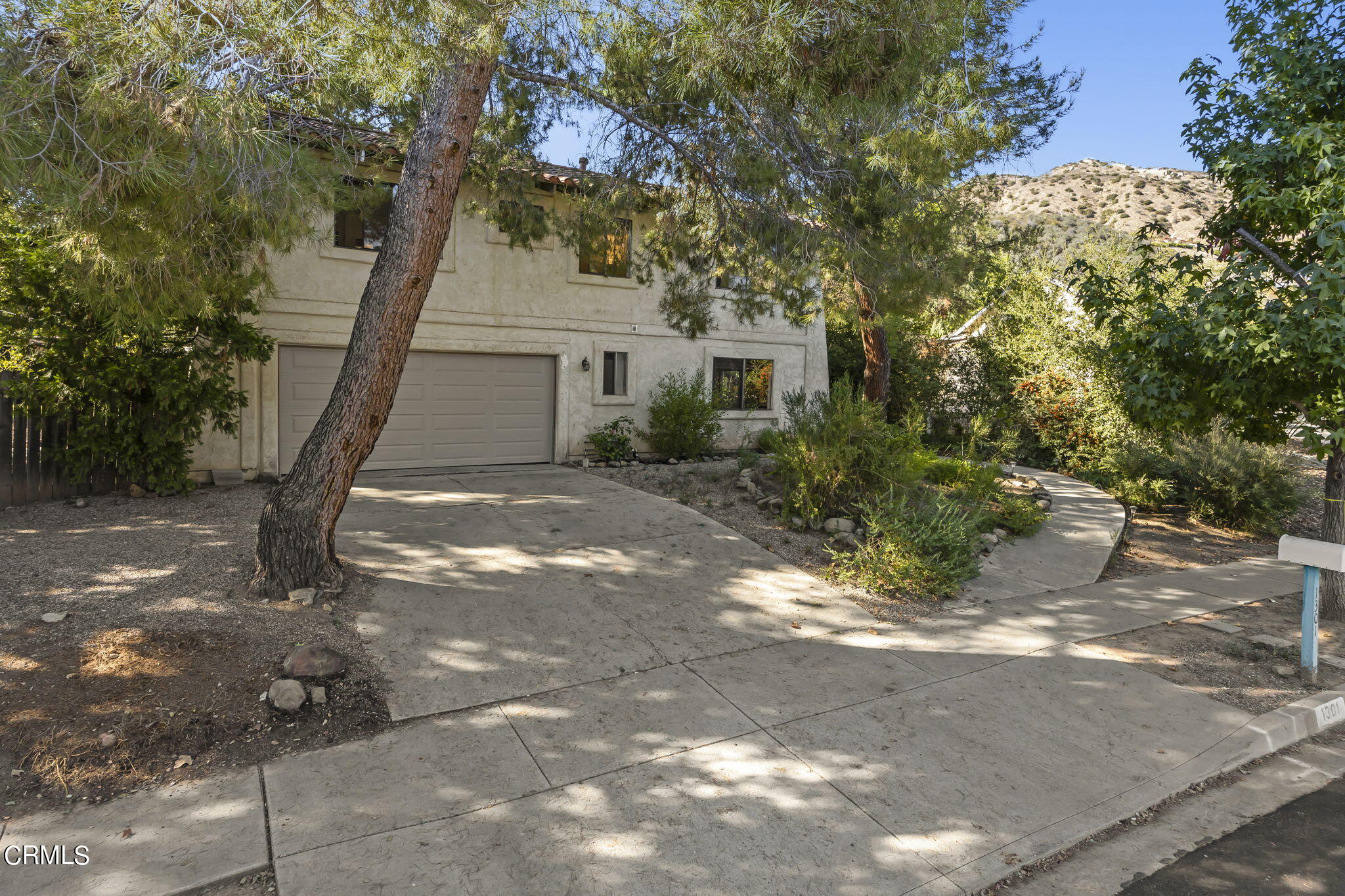 1301 Daly Road Ojai, CA 93023 - Photo 3 of 41 1-web-or-mls-UpmarketMedia1301Daly-7160
