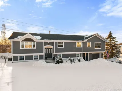 $999,999 | 3175 Court Street, Yorktown Heights, NY 10598