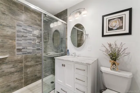 $999,999 | 3175 Court Street, Yorktown Heights, NY 10598